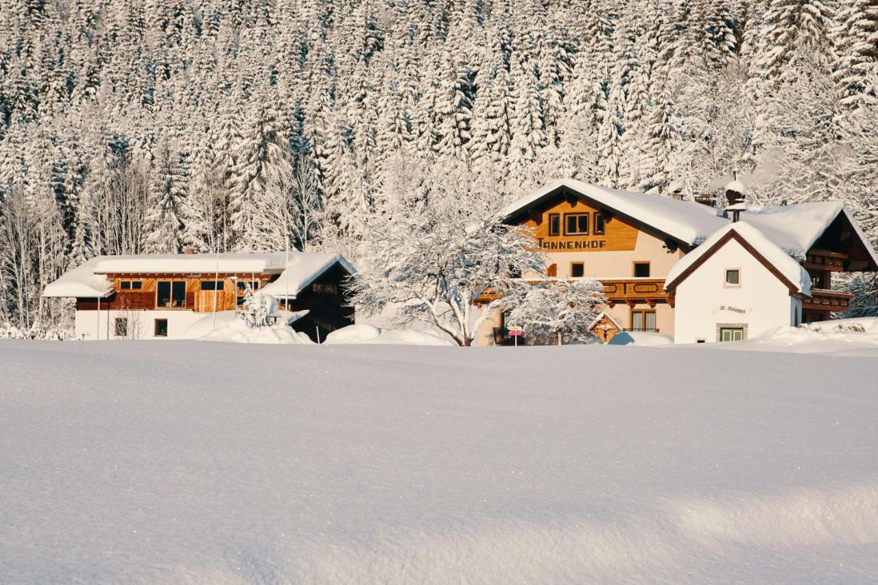 ホテル Der Tannenhof ロイテ エクステリア 写真
